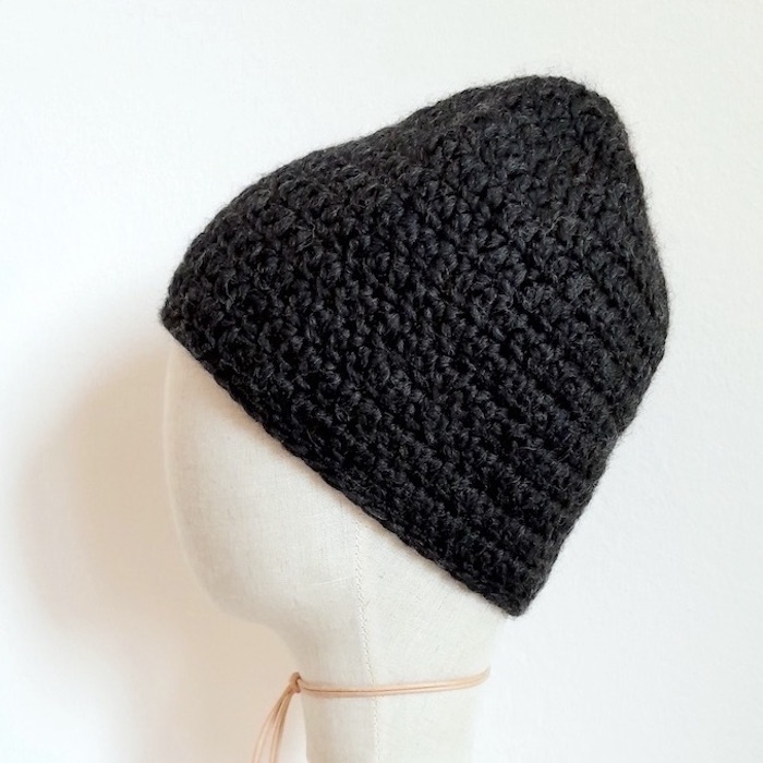 Merino Haube Ossa in GOTS zertifizierter, nachhaltiger top Qualität. Handarbeit aus Österreich