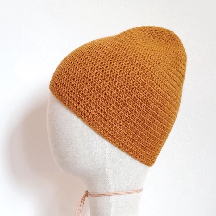 Merino Haube Märzsonne in GOTS zertifizierter, nachhaltiger top Qualität. Handarbeit aus Österreich