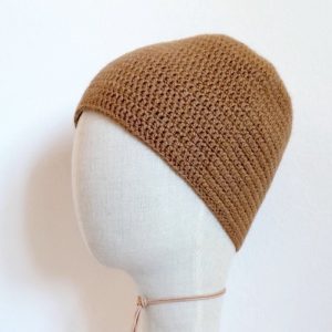Baby Kamelhaar Haube Nara in weltbester Qualität. Ungefärbt und handgearbeitet in unserer Hauben Manufaktur