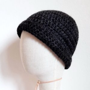 Merino Haube Ossa in GOTS zertifizierter, nachhaltiger top Qualität. Handarbeit aus Österreich