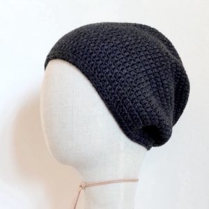 Merino Haube Remarkable in GOTS zertifizierter, nachhaltiger top Qualität. Handarbeit aus Österreich