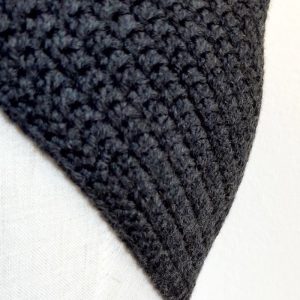 Merino Haube Remarkable in GOTS zertifizierter, nachhaltiger top Qualität. Handarbeit aus Österreich
